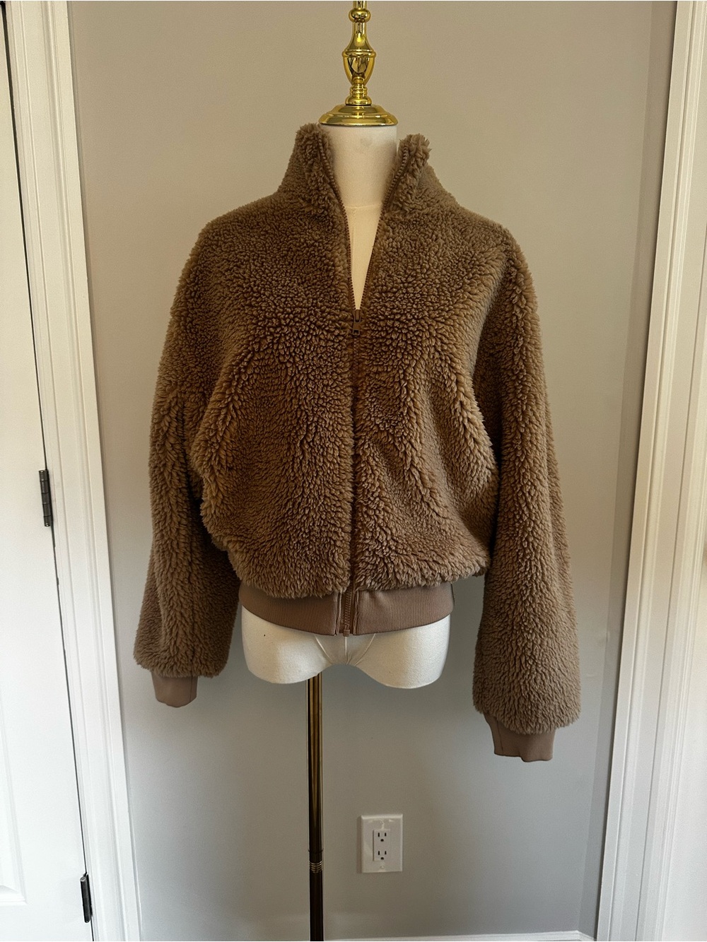 Aritzia Babaton~Antic Sherpa Bomber Jacket - Picture 3 of 5